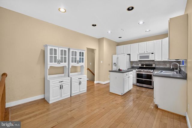 16936 JED FOREST LN, Woodbridge, VA 22191