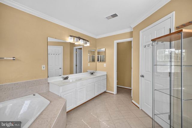 16936 JED FOREST LN, Woodbridge, VA 22191