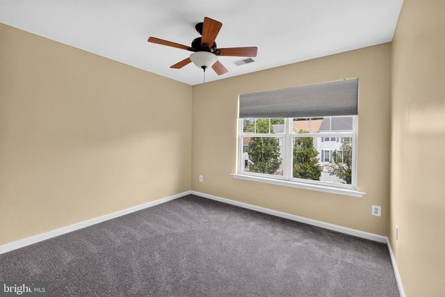 16936 JED FOREST LN, Woodbridge, VA 22191