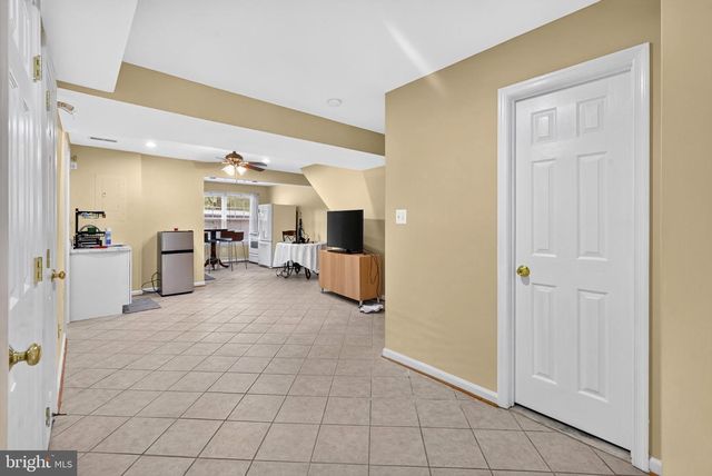 16936 JED FOREST LN, Woodbridge, VA 22191
