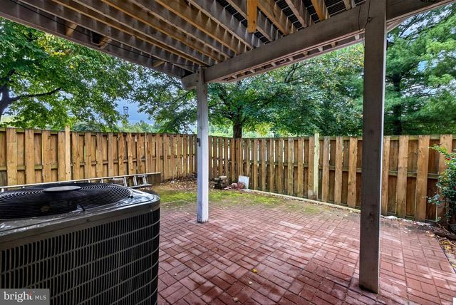 16936 JED FOREST LN, Woodbridge, VA 22191