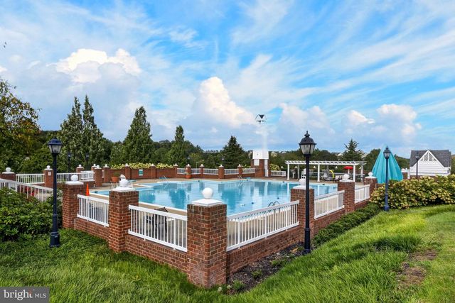 16936 JED FOREST LN, Woodbridge, VA 22191