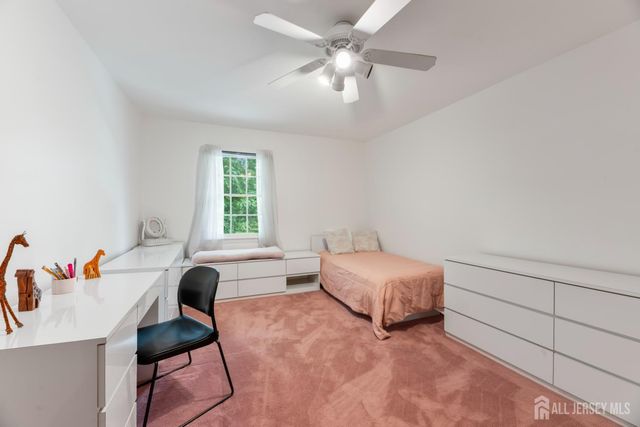 9 Van Arsdale Court, East Brunswick, NJ 08816