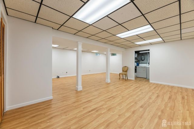 9 Van Arsdale Court, East Brunswick, NJ 08816