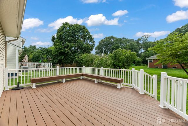 9 Van Arsdale Court, East Brunswick, NJ 08816