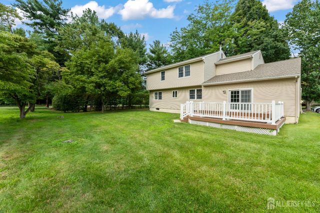9 Van Arsdale Court, East Brunswick, NJ 08816