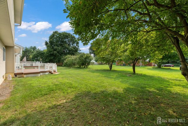 9 Van Arsdale Court, East Brunswick, NJ 08816
