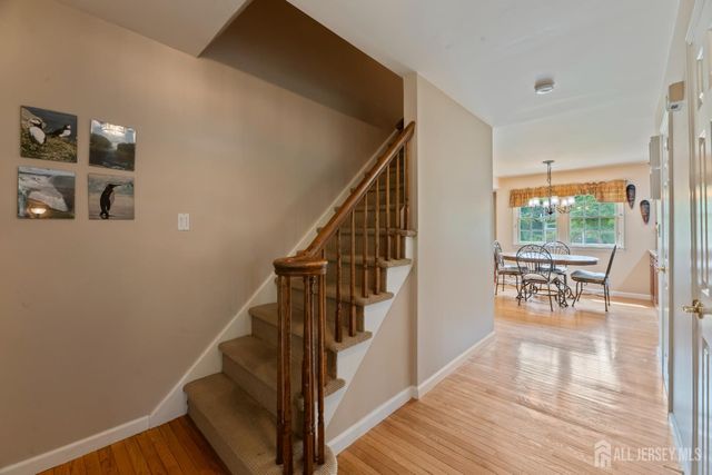 9 Van Arsdale Court, East Brunswick, NJ 08816
