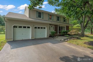9 Van Arsdale Court, East Brunswick, NJ 08816