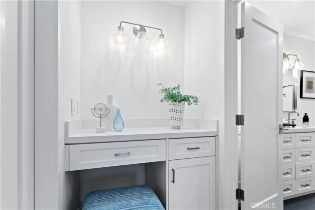 1409 Havenhurst Drive 3, West Hollywood, CA 90046