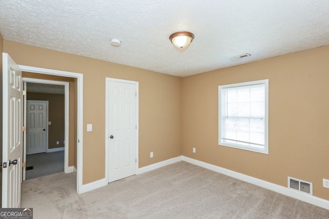 325 Longview Road, Fayetteville, GA 30214