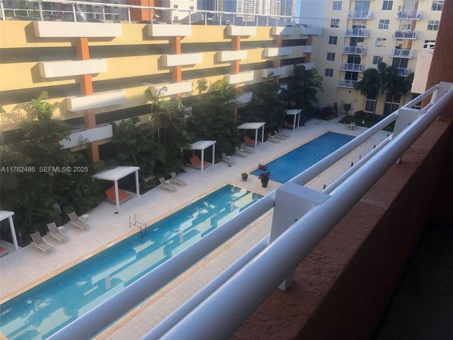 2775 NE 187th Street 527, Aventura, FL 33180