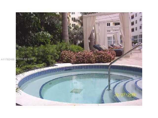 2775 NE 187th Street 527, Aventura, FL 33180