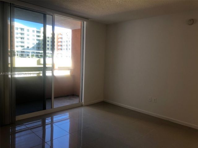 2775 NE 187th Street 527, Aventura, FL 33180