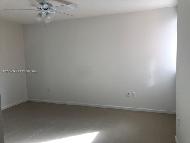 2775 NE 187th Street 527, Aventura, FL 33180