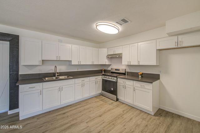 4832 W HUBBELL Street, Phoenix, AZ 85035