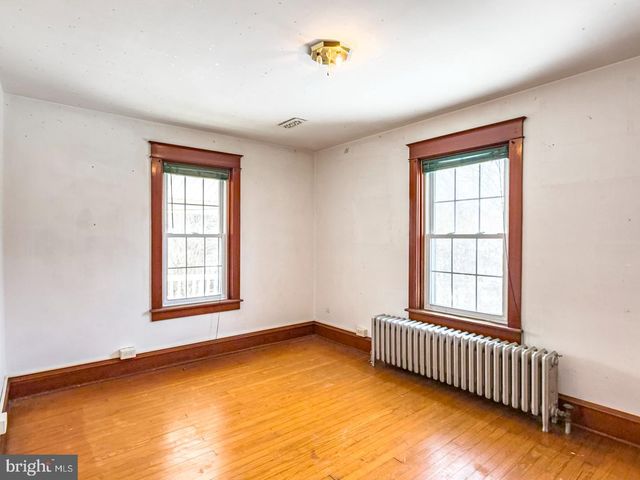 169 W MAIN ST, Reinholds, PA 17569