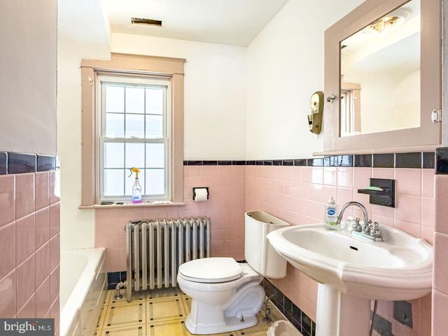 169 W MAIN ST, Reinholds, PA 17569