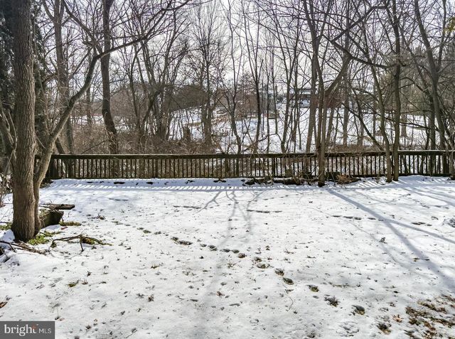 169 W MAIN ST, Reinholds, PA 17569