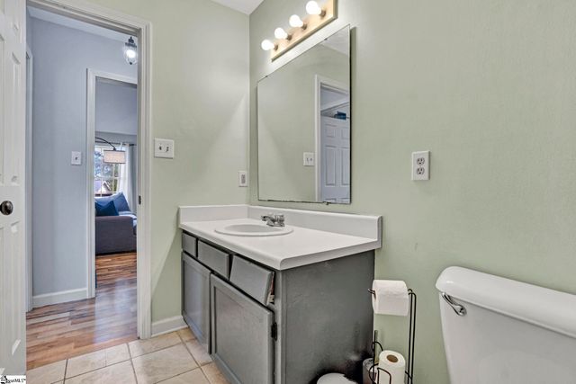 114 Wonderberry Court, Boiling Springs, SC 29316