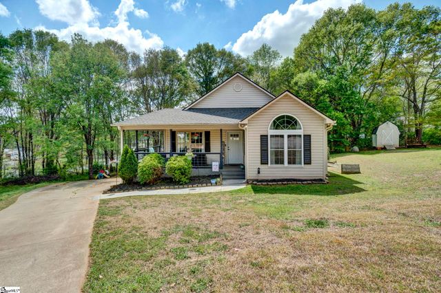 114 Wonderberry Court, Boiling Springs, SC 29316