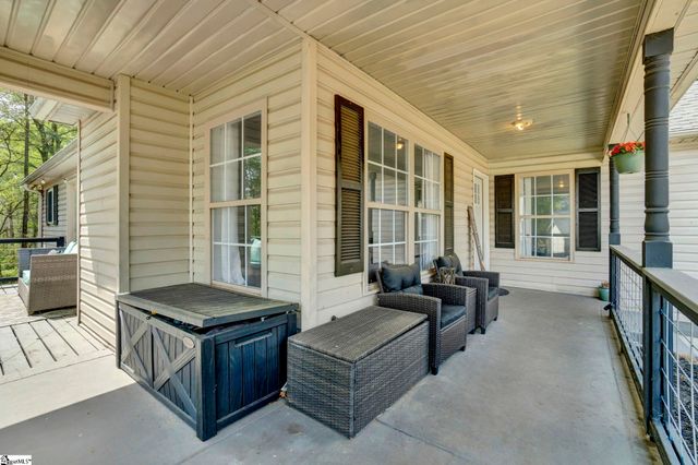 114 Wonderberry Court, Boiling Springs, SC 29316