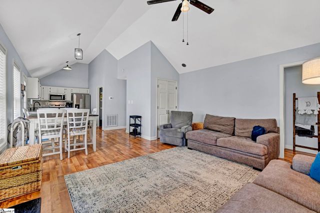 114 Wonderberry Court, Boiling Springs, SC 29316