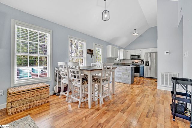 114 Wonderberry Court, Boiling Springs, SC 29316