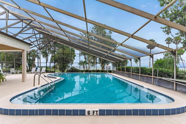 402 CLUSTERWOOD DRIVE, Yalaha, FL 34797