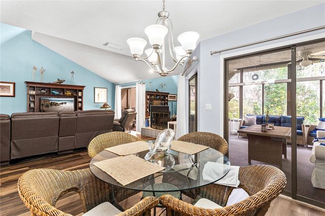 402 CLUSTERWOOD DRIVE, Yalaha, FL 34797