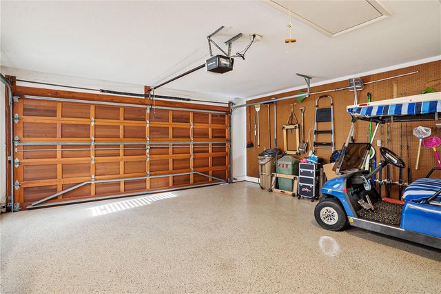 402 CLUSTERWOOD DRIVE, Yalaha, FL 34797