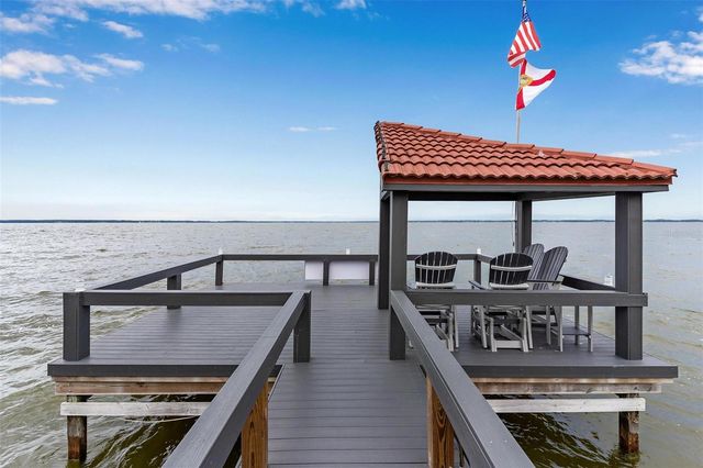 402 CLUSTERWOOD DRIVE, Yalaha, FL 34797