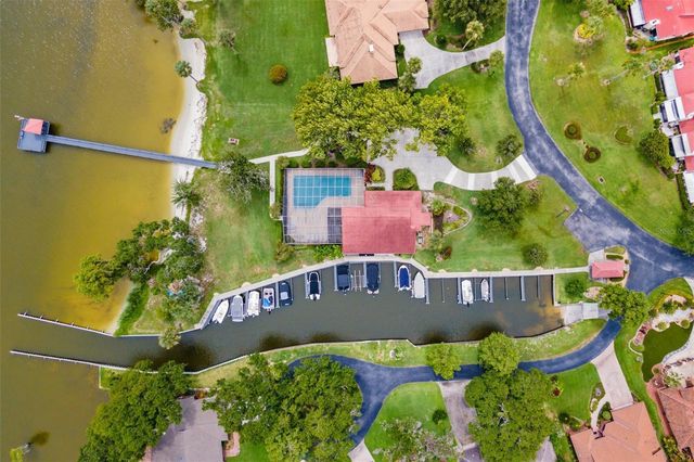 402 CLUSTERWOOD DRIVE, Yalaha, FL 34797