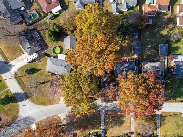 4930 Fielding Way, Louisville, KY 40216