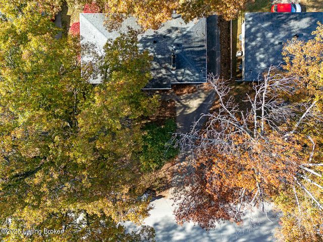 4930 Fielding Way, Louisville, KY 40216