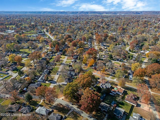 4930 Fielding Way, Louisville, KY 40216