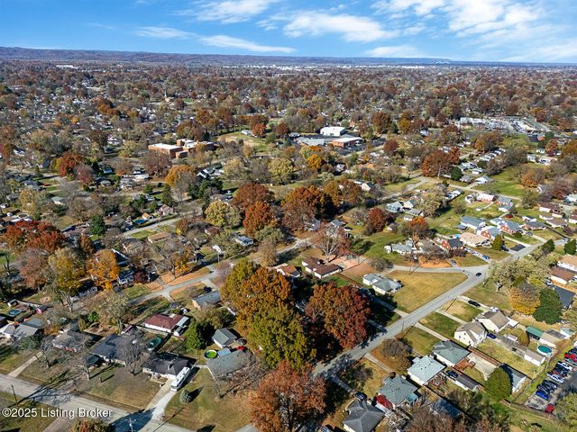 4930 Fielding Way, Louisville, KY 40216