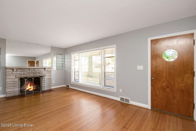 4930 Fielding Way, Louisville, KY 40216