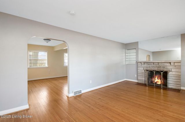 4930 Fielding Way, Louisville, KY 40216