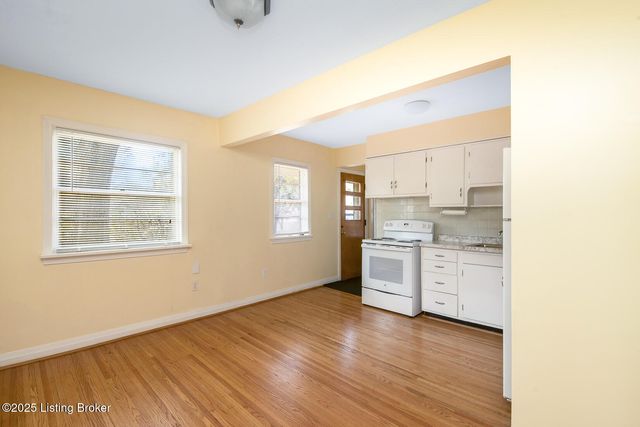 4930 Fielding Way, Louisville, KY 40216