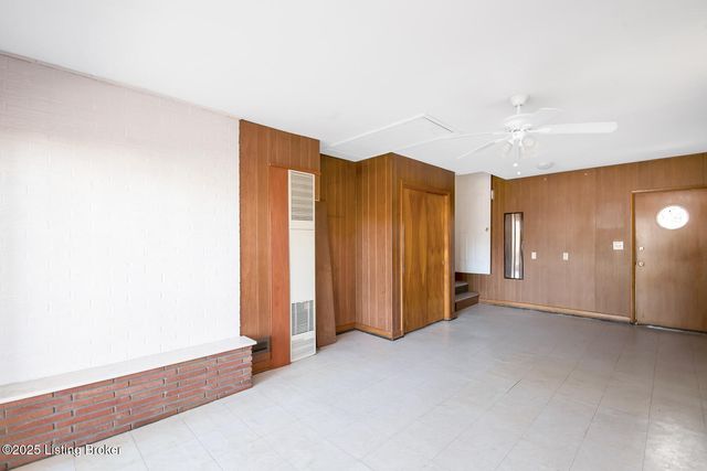 4930 Fielding Way, Louisville, KY 40216