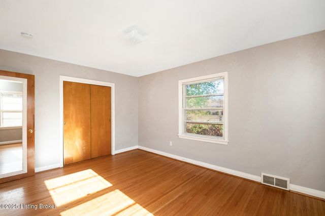 4930 Fielding Way, Louisville, KY 40216