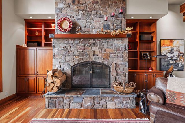 19558 Fairway Ridge Lane, Bend, OR 97702