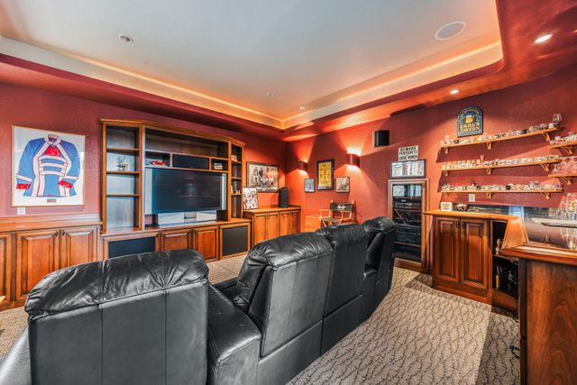 19558 Fairway Ridge Lane, Bend, OR 97702