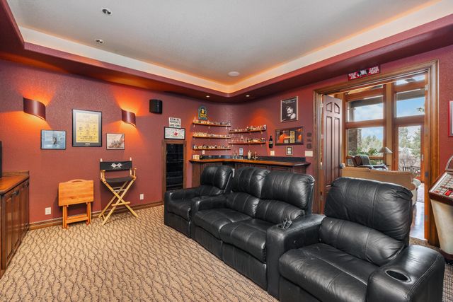 19558 Fairway Ridge Lane, Bend, OR 97702