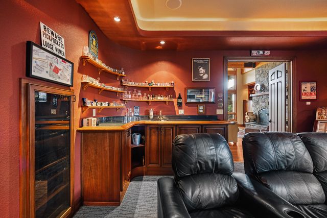 19558 Fairway Ridge Lane, Bend, OR 97702