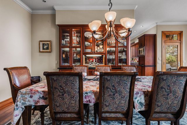 19558 Fairway Ridge Lane, Bend, OR 97702