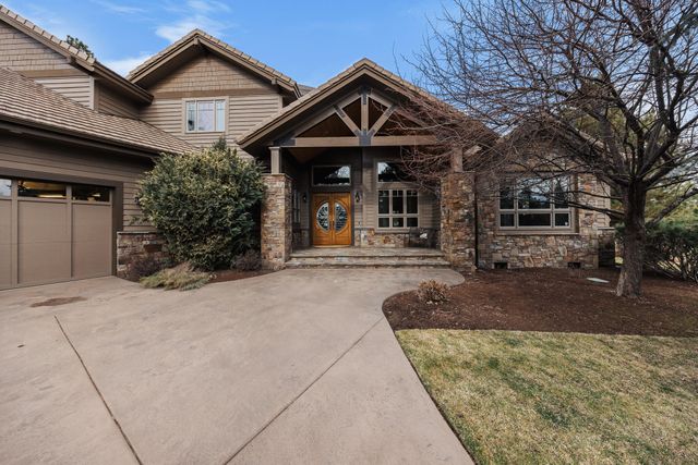 19558 Fairway Ridge Lane, Bend, OR 97702