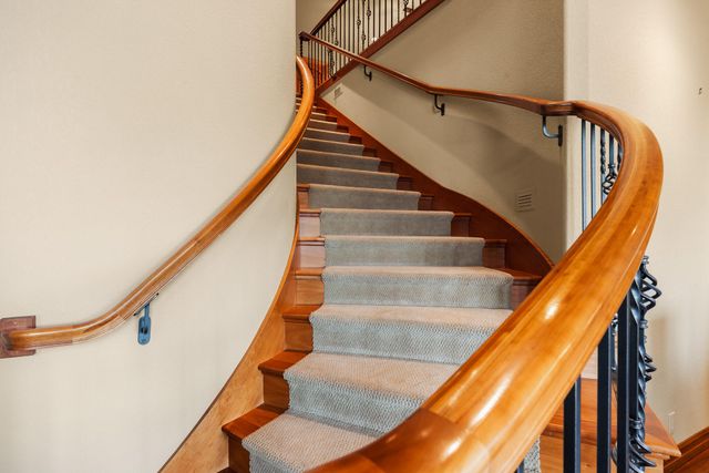 19558 Fairway Ridge Lane, Bend, OR 97702