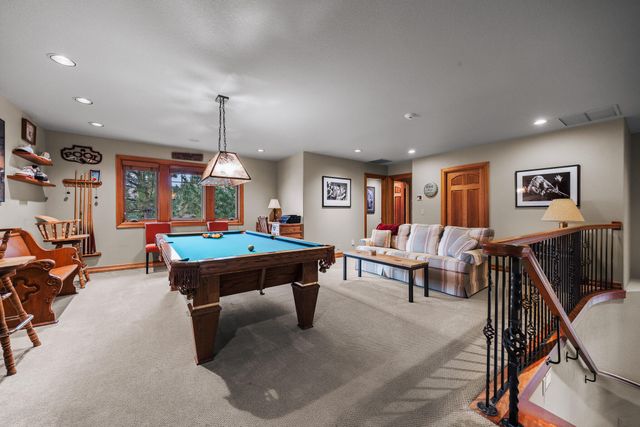 19558 Fairway Ridge Lane, Bend, OR 97702